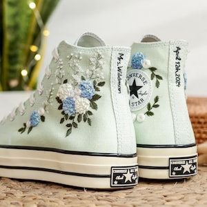 Custom Embroidered Wedding Converse, Bridal Flowers Embroidered Shoes, Floral Embroidered Sneaker, Custom Sneaker With Name for Bride
