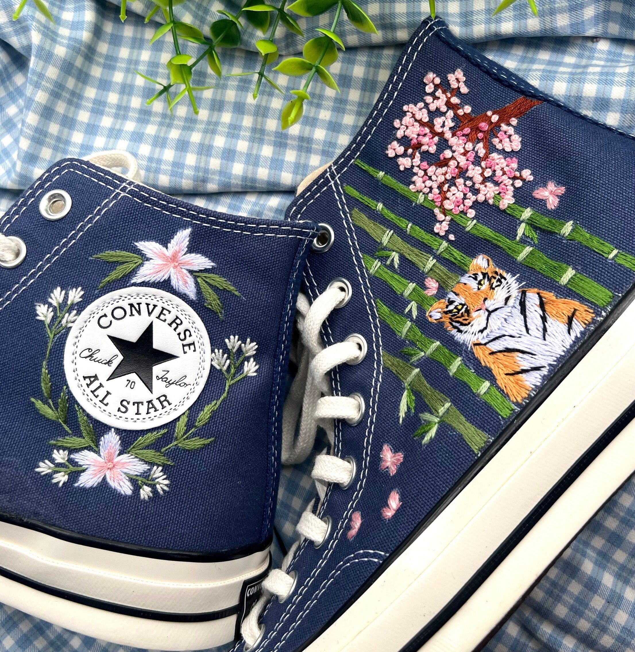 NEW* Women CONVERSE CHUCK 70 HIGH 'FLORAL EMBROIDERY' Beige
