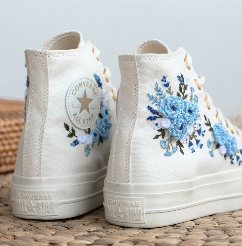 custom wedding converse blue flowers