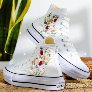 Custom Embroidered Converse Platform, Wildflowers Embroidered Shoes, Platform Converse Embroidery Flower, Custom Design Bridal Sneakers
