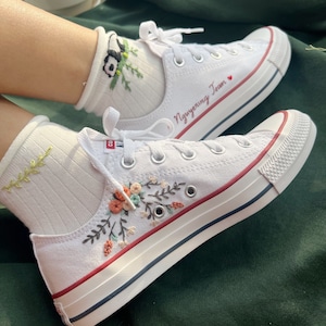 Embroidered Converse/Wedding Converse/Converse Low Tops Flower/Converse Custom Wedding Name/Embroidered Sneakers