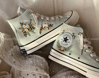 Converse da sposa/converse ricamate/converse personalizzate Chuck Taylor anni '70 Converse floreali/logo ricamato/converse da matrimonio/converse rosa bianca