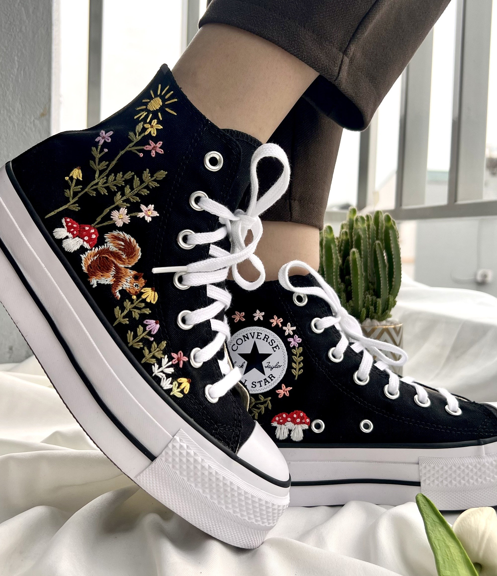 CONVERSE スニーカー刺繍つき 刺繍入りコンバース/ブライダルコンバース/刺繍入りスニーカー