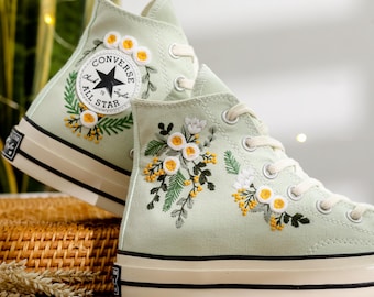 Floral Converse, Custom Bridal Flower Emnbroidered Converse for Wedding, Flowers Embroidered Shoes for Bride, Custom Embroidered Sneaker