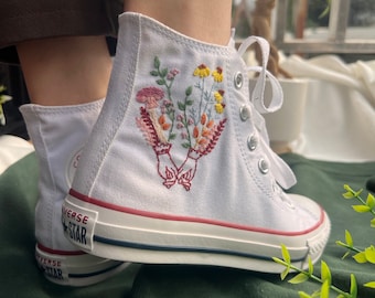 Gestickte Converse / Blume Konverse/Converse High Tops Blume Herzen / Stickerei Kundenspezifisches Logoconverse