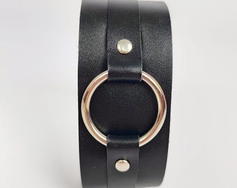Leather Ring Choker Collar – Handmade Goth Punk Design