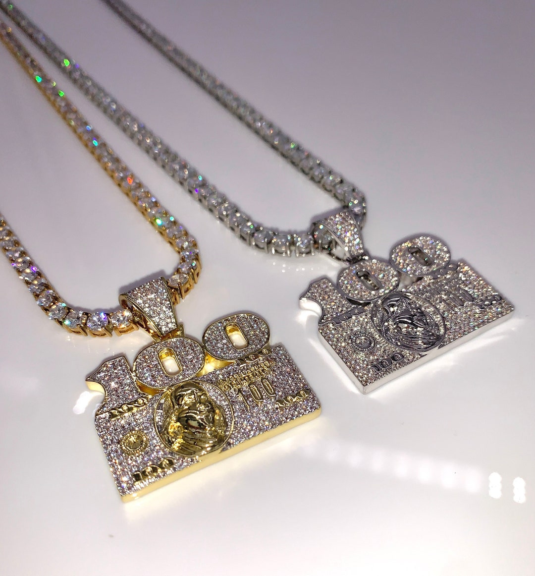 18k Gold/white Gold 100 Dollar Bill CZ Diamond Hiphop 18k Gold/white Gold 100 Dollar Bill CZ Diamond Hiphop