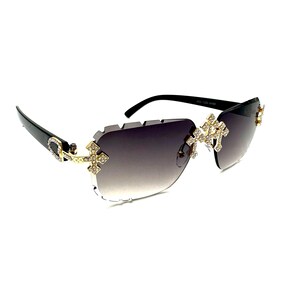 Gafas de sol Triple Cross ICED-OUT doradas y plateadas: tonos grises llamativos, puente dorado
