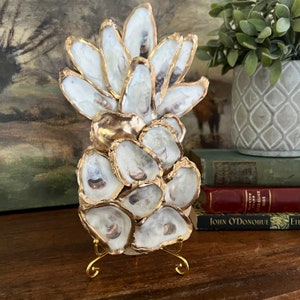 Oyster Shell Pineapple Wall Art: Coastal Chic Decoupage Decor