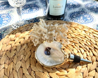 Oyster shell wine stopper, shell bottle stopper, coastal barware gift, beach shell bottle, beach wedding gift, oyster shell art,wine stopper