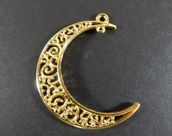 10pcs Alloy Filigree Moon Chandeliers 1/9 Loop Antique Bronze Link Findings 50mm 10pcs Alloy Filigree Moon Chandeliers 1/9 Loop Antique Bronze Link Findings 50mm
