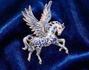 Vintage-Style Pegasus Brooch Pin, Fairy Tale Brooch