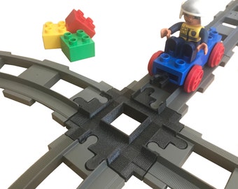Children's game, 4-way crossing for Duplo train
