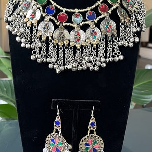 Ensemble collier et boucles d'oreilles Kuchi image 6