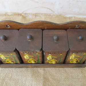 Vintage Rustic Spice Rack with 4 Lidded Wooden Spice Boxes Nutmeg, Salt, Pepper, Paprika, Cottagecore Decor, Farmhouse Decor