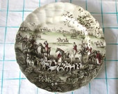 Johnson Bros Tally Ho THE MEET 10.82 quot Dinner or Serving Plate