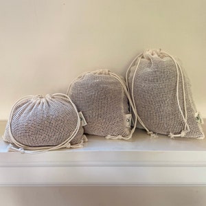 Sacs à cordon en coton biologique. Lavable et réutilisable. Sacs de qualité supérieure. Idéal pour l'emballage et le stockage. Sélectionnez la taille et la quantité
