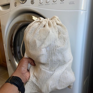 Sacs à linge en coton biologique. Lavable et réutilisable. Sacs de qualité supérieure. Idéal également pour l'emballage et le stockage. Sélectionnez la taille et la quantité