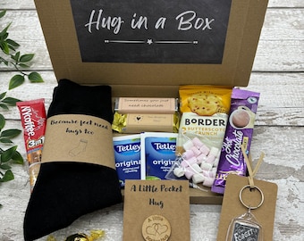 Cadeau câlin pour homme : chaussettes, câlin de poche, porte-clés fait main et friandises