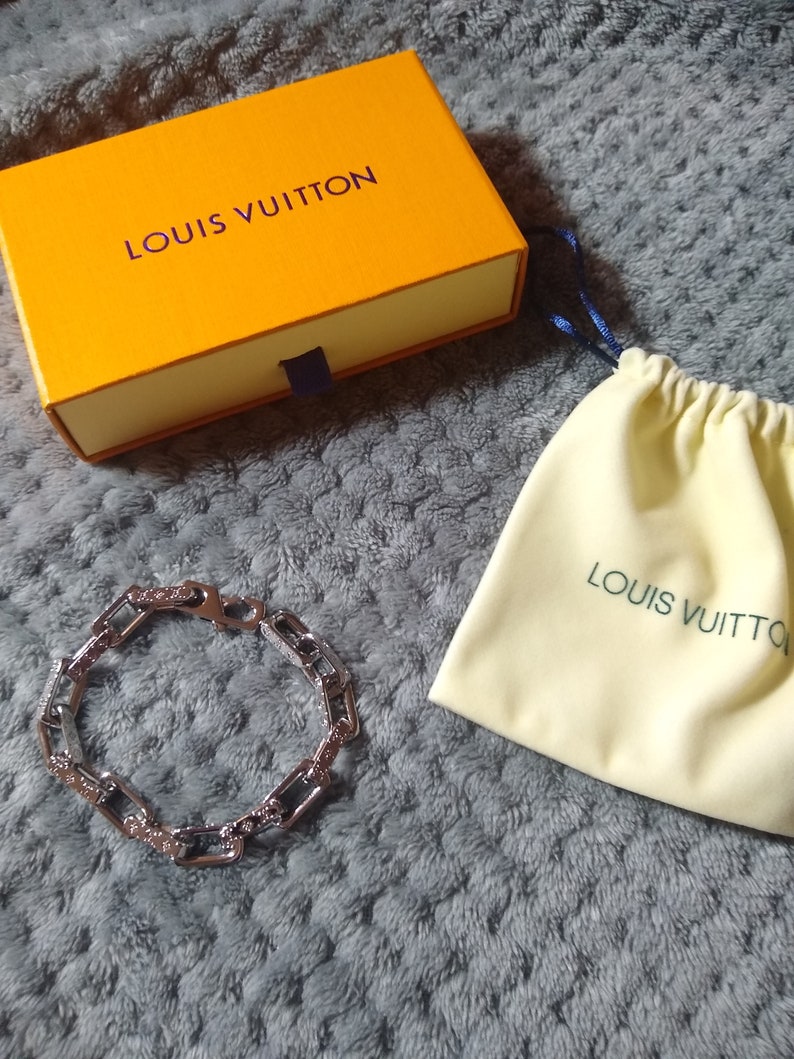 Lv Silver Designer Fashion Luxury Chain Logo Monogram Unisex Womens 9 Bracelet with Box and protection bag Mens