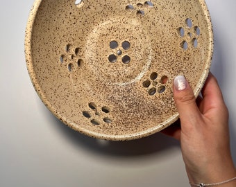 Bessenkom, keramische kom, vergietkom, fruitkom, aardewerkkom, serveerkom, Boho Bowl