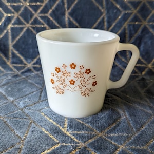 Pyrex Summer Impressions Diagonal Handle Coffee Mugs