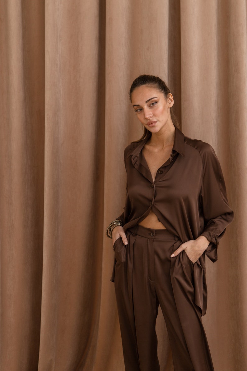 Seidenanzug Seidenbluse Seidenhose Hose Schokolade Seidenkostüm lässige Frauenkleidung Seidenhemd Tageskleidung Bild 2
