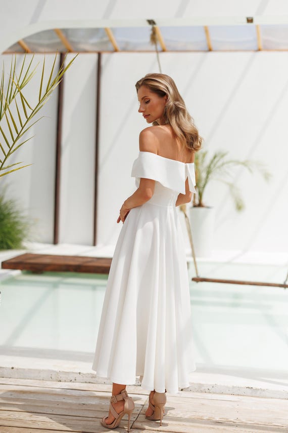 show off shoulder dress Simple Mermaid Wedding Dress Off The Shoulder