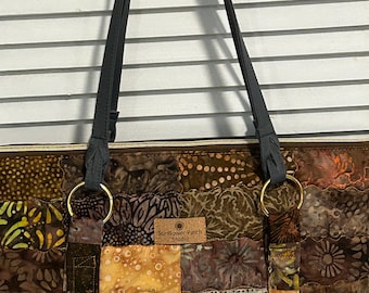 Quilted Zippered Handbag