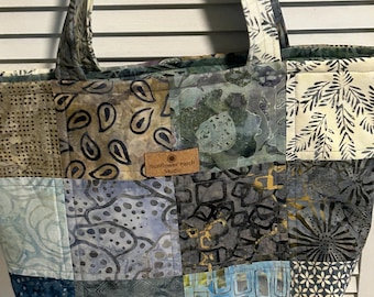 Patchwork Quilted Handbag