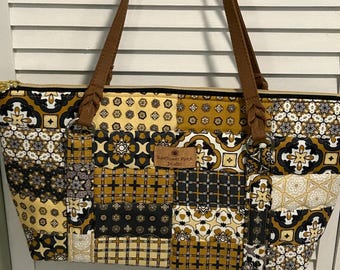 Quilted Zippered Handbag
