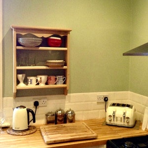s111 Kitchen An der Wand befestigtes Eichenregal