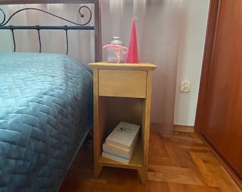 r18 Traditional Timber Bedside Table With Drawer | Freestanding Night Table | Night Table with Drawer | Solid Pine Freestanding Cabinet