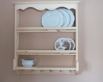 s103 Timber plates exposition shelf