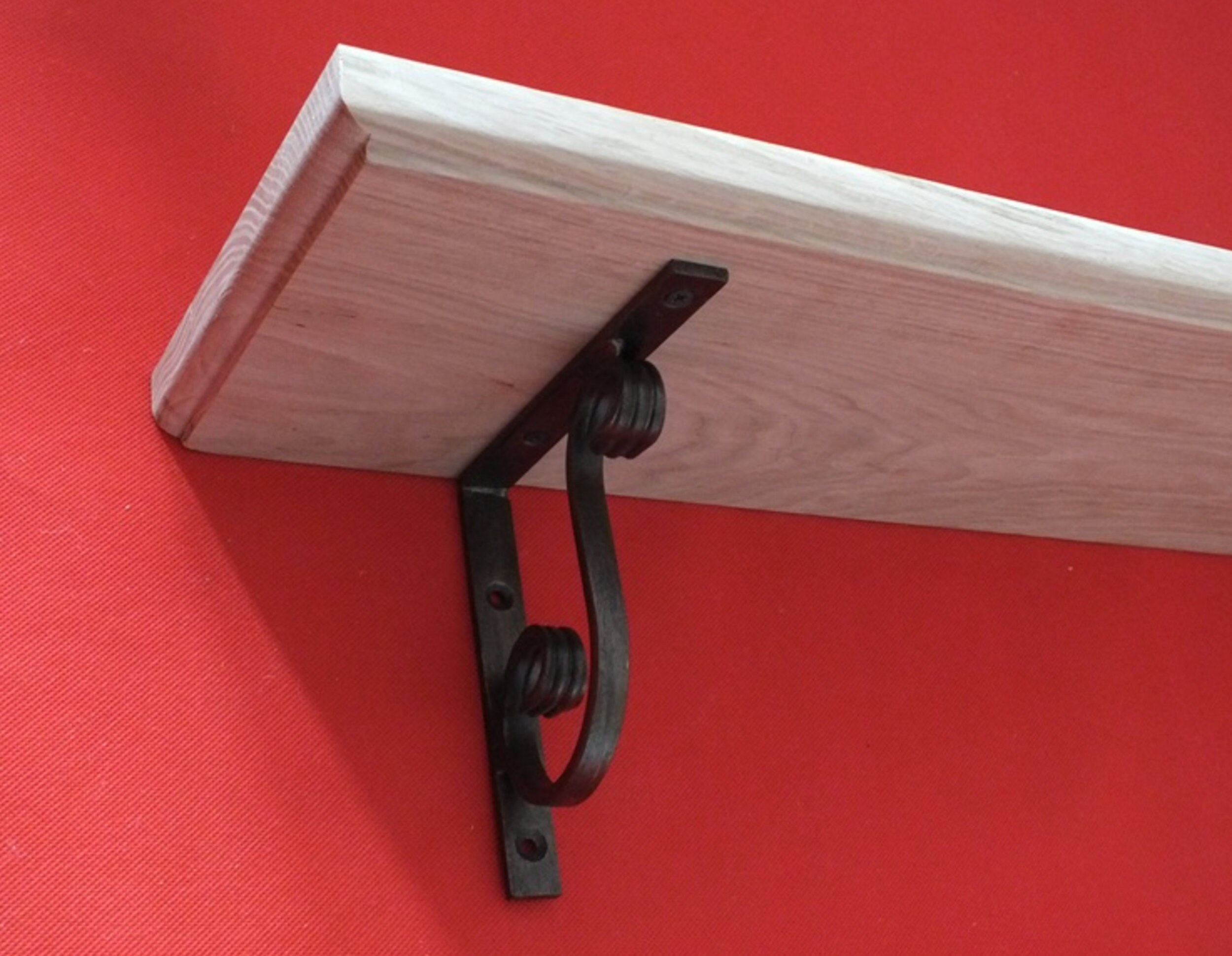 P35 2.8cm x 18cm Solid Oak Shelf with Metal Decorative Bracket Etsy