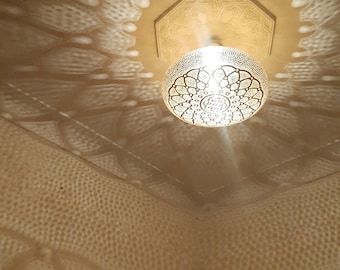 Lampe marocaine, lampe suspendue, lampe faite à la main, lampe suspendue en laiton, abat-jour.