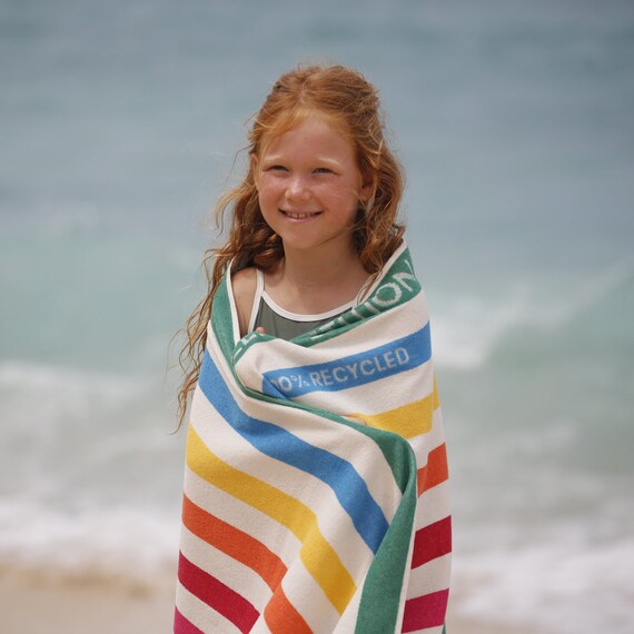 LMKLOP Cute Quick-Dry Microfiber Beach Towel - 30x60 Inches, Sandproof & Lightweight For Pool, Beach, Travel