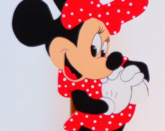 Minnie Mouse inspired paper towel holder