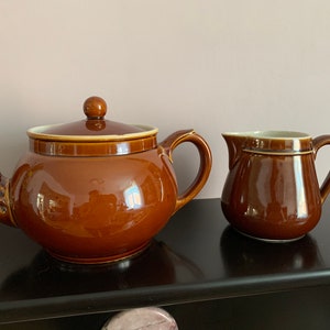 Villeroy & Boch teapot/coffee pot and milk jug, beautiful tea or coffee from this cottage teapot/coffee pot, farmhouse teapot.