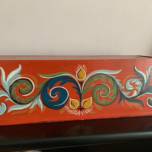Scatola per vino, scatola dipinta a mano, scatola regalo per vino dipinta a mano, scatola per vino del 1992, scatola di legno colorata dipinta con motivo di arte rurale