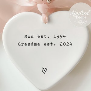 Grandma Gift, Pregnancy Announcement to Grandparents, Mother's Day Gift, Personalized, New Grandma Gift, First time Grandma