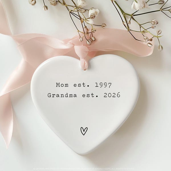 Grandma Gift, Pregnancy Announcement to Grandparents, Mother's Day Gift, Personalized, New Grandma Gift, First time Grandma