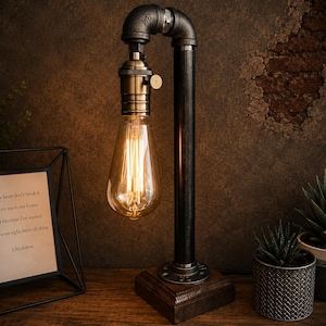 Industrial Pipe Table Lamp – Steampunk Desk Lamp – Rustic Vintage Bedside Light – Handmade E27 Retro Lighting