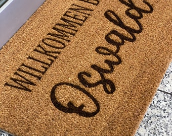 Personalisierte Fußmatte  - Kokos Fußmatte mit Namen - Geschenk - Hochzeit - Einzug - Paare - Familie - Indoor - Türmatte - Weihnachten