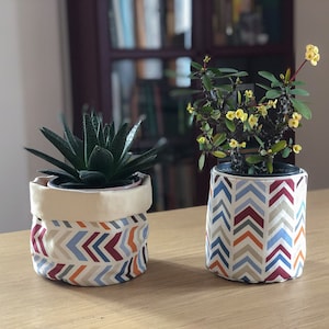 Handmade Geo Arrows Fabric Plant Pot Cover: Reversible Linen Basket