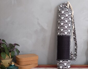 Abstract Yoga Mat Bag, Geometric Wave Mat Bag, Black and White Mat Cover, Geometric Mat Tote, Modern Mat Carrier, B&W, Handmade Yoga Mat Bag