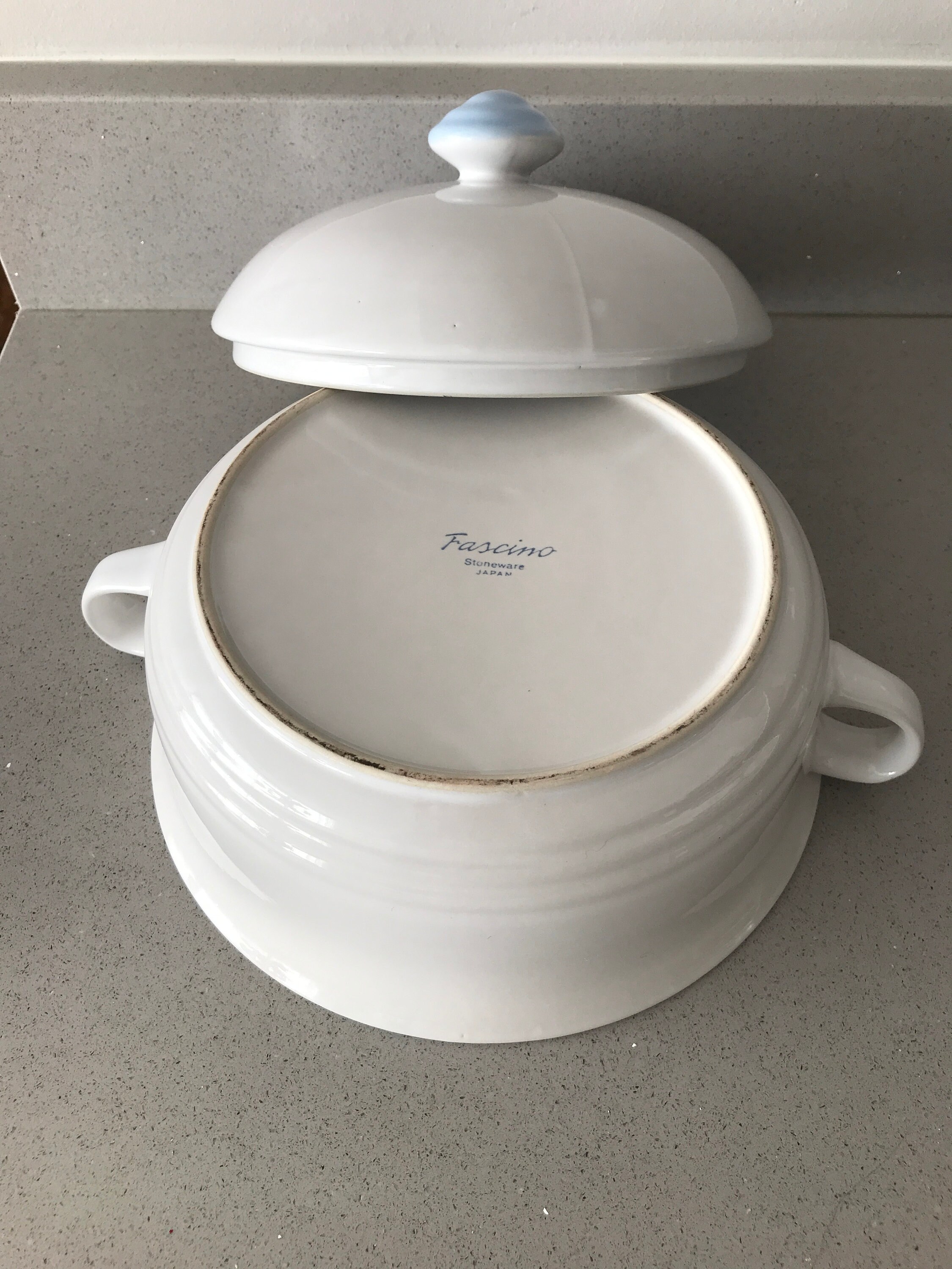 Japanese Fascino Stoneware 2 Quart Bakeware Dish, Ceramic Ovenware