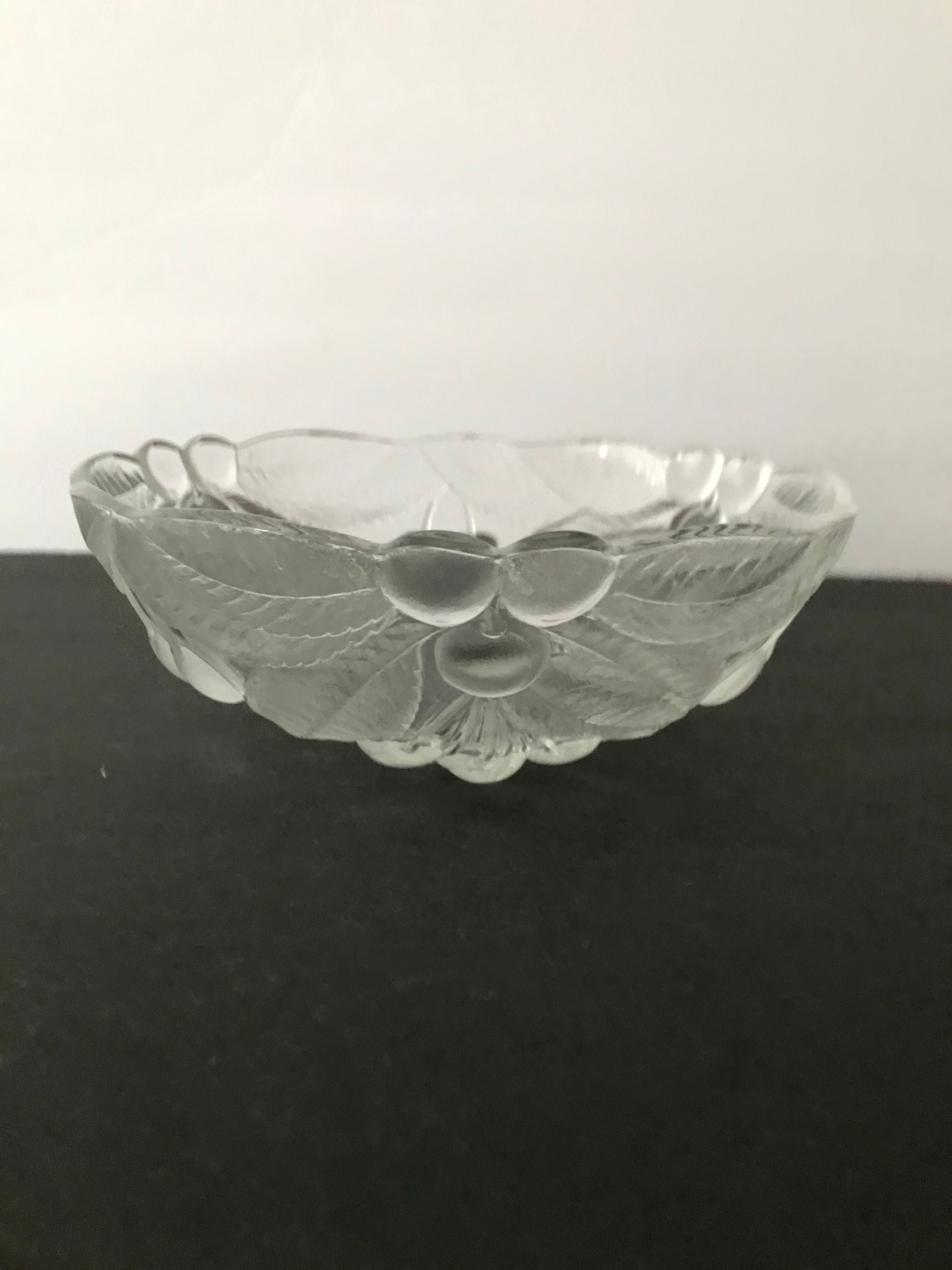 Farmhouse 9 Vintage Frosted Glass Fruit Bowl Etsy