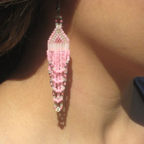 BLUSHING DECO EARRINGS