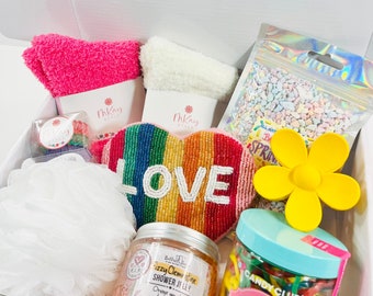 Girl Birthday Box, Happy Birthday Gift Box, Birthday Care Package, Young Girl Gift Box, Tween Girl Gift, Preteen Gift Idea, Spa Box For Girl